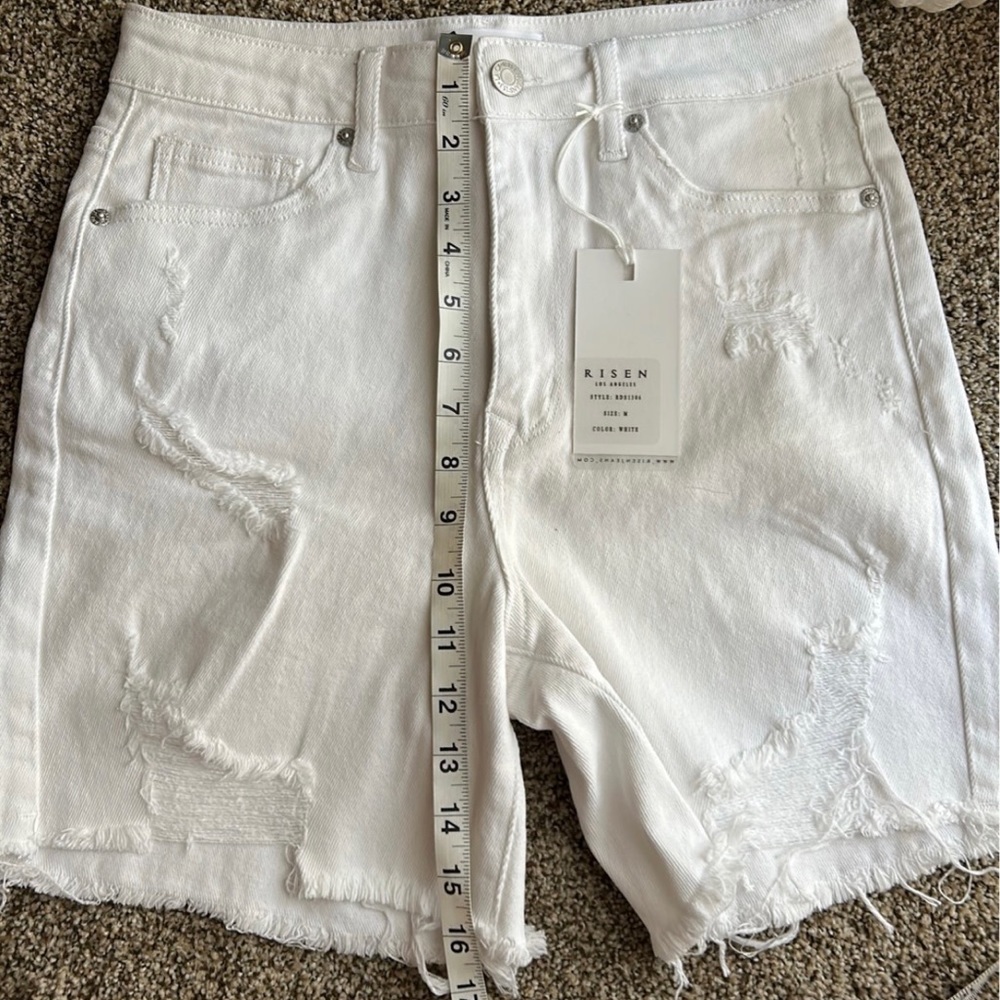 NWT Risen destroyed denim shorts - Picture 8 of 9
